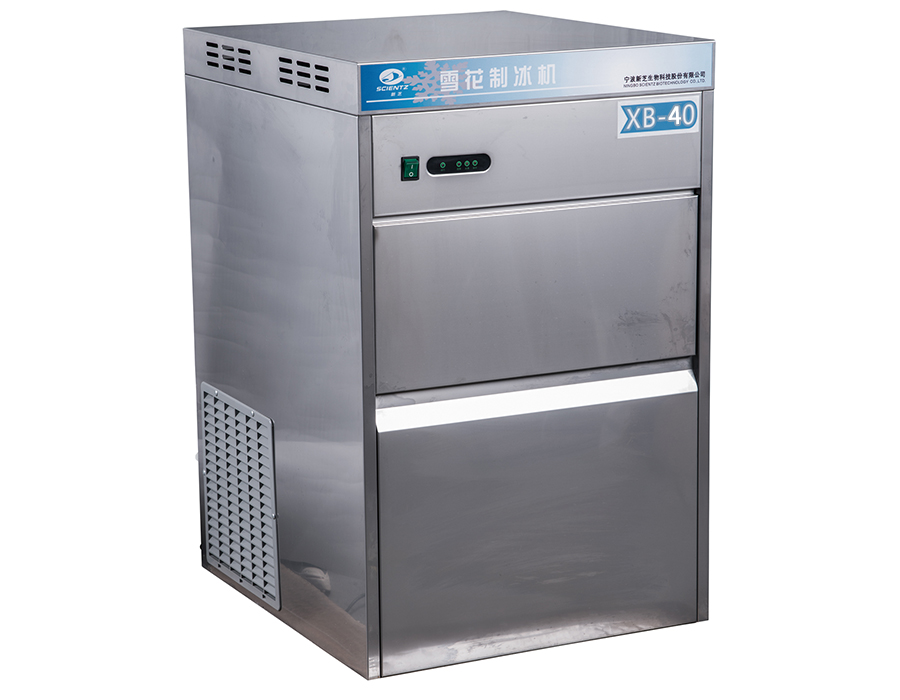 制冰机，全自动，雪花，制冰量：40kg/24h，储冰量：15kg