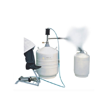 自增压式液氮泵，脚用，最小排量8L/min，ZYB-8（80 口径），金凤